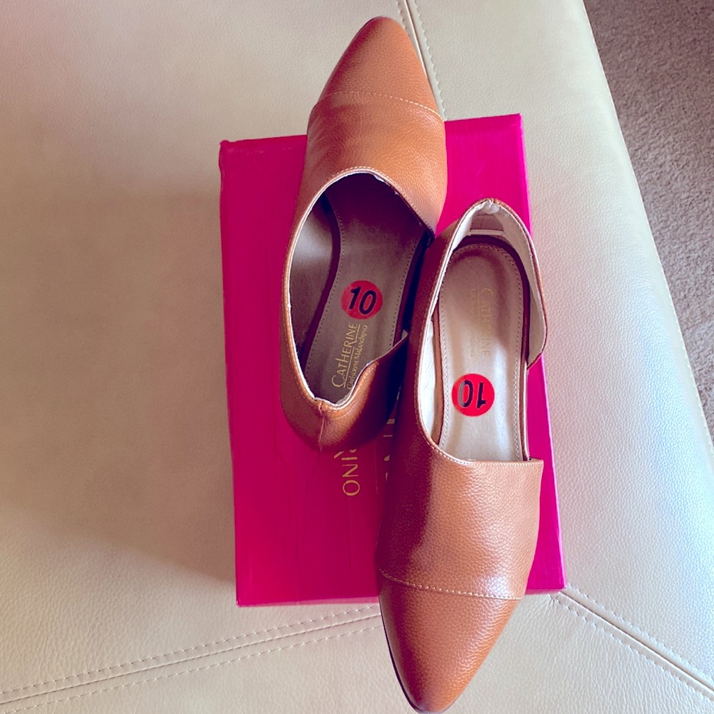 Catherine Malandrino Zwan Cognac Pebble Shoes.